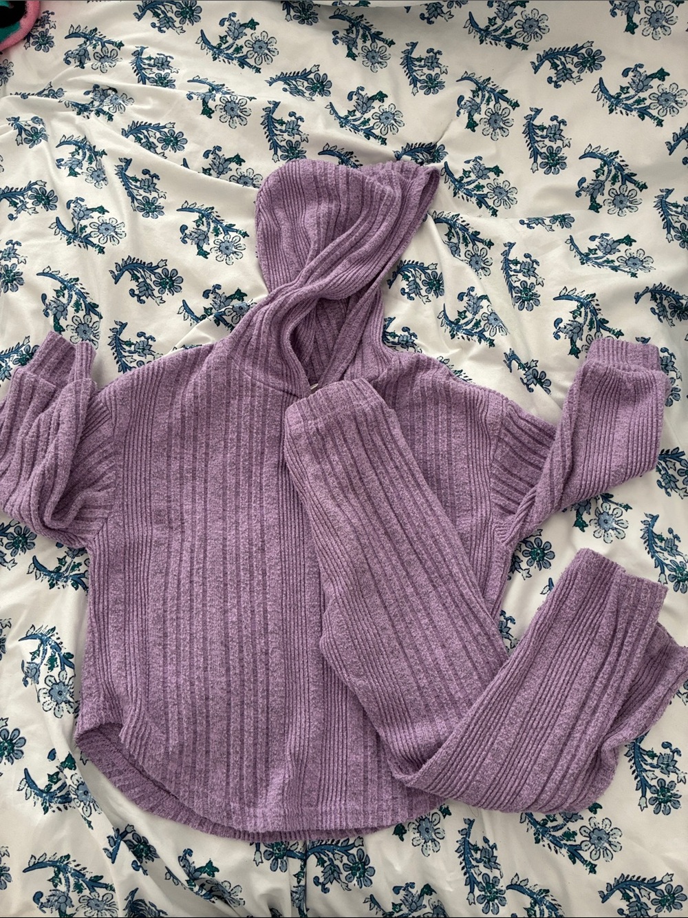 Kids Lilac Ribbed Hoodie and pants set size 5
